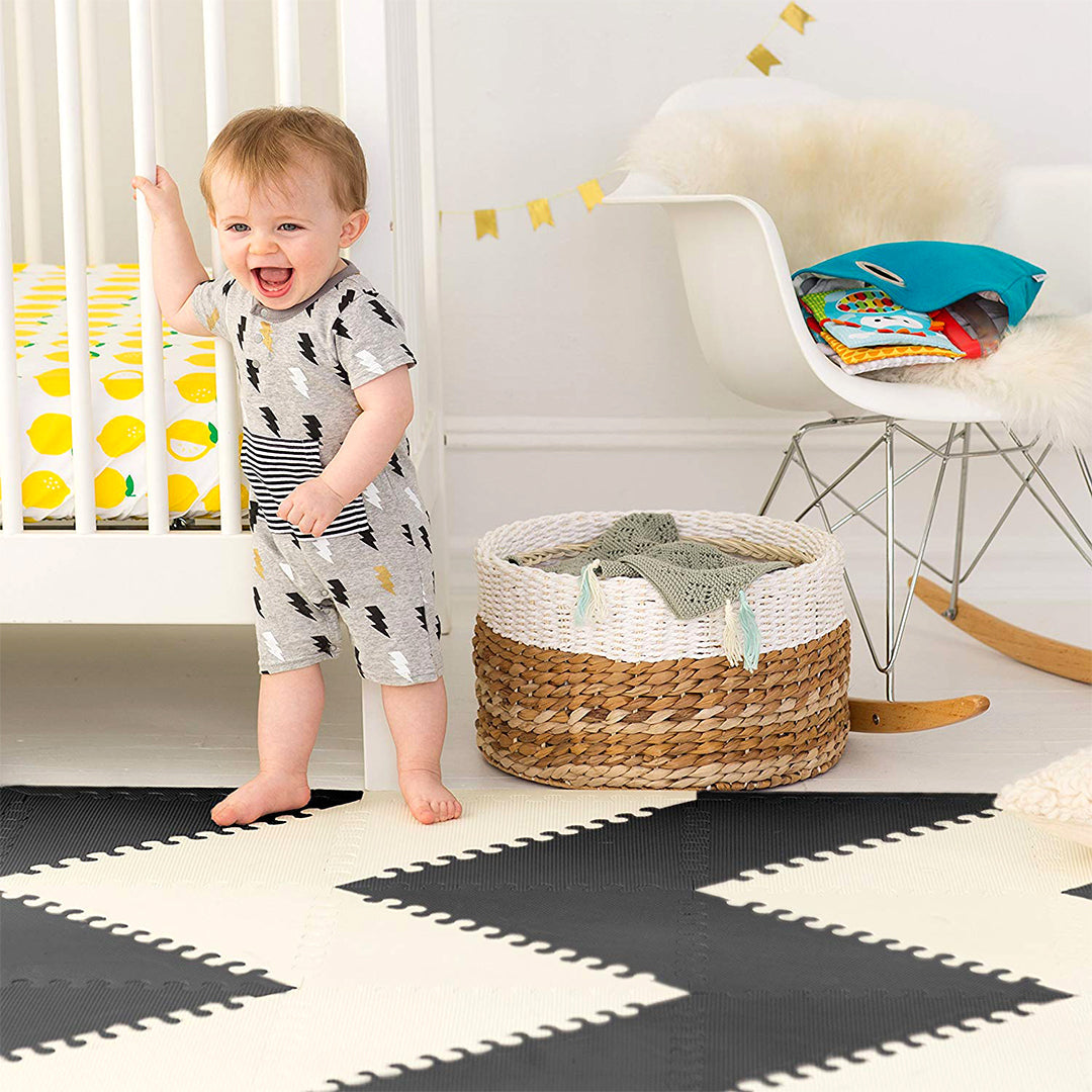 Skip Hop Black & Cream Color Playspot Geo Foam Tiles || Birth+ to 24months || Distress Box