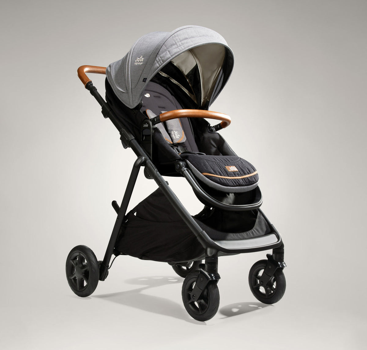 Joie Aeria S height-adjustable stroller